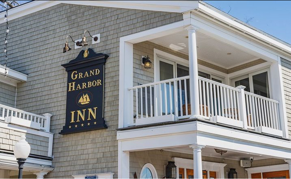 Grand Harbor Inn